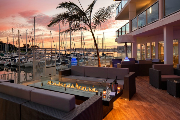 Waterfront outdoor dining at Marina del Rey Hotel